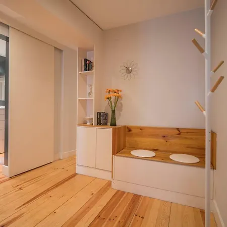 Apartment Elegant And Cozy Apartment Lisbon