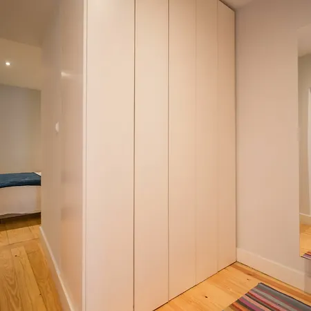 Apartment Elegant And Cozy Apartment